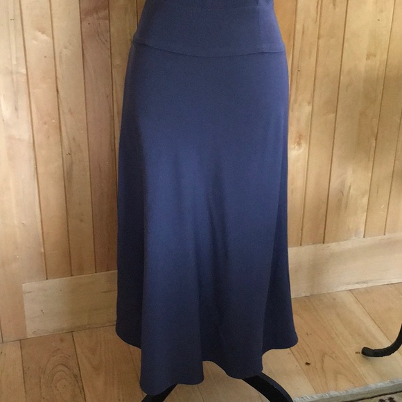 Aritzia, Wilfred, Sleeveless Beautiful Blue Dress - Picture 4 of 11